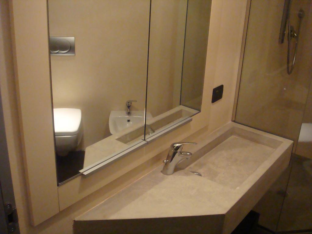 Crocco Hotel Bologna Bagian luar foto